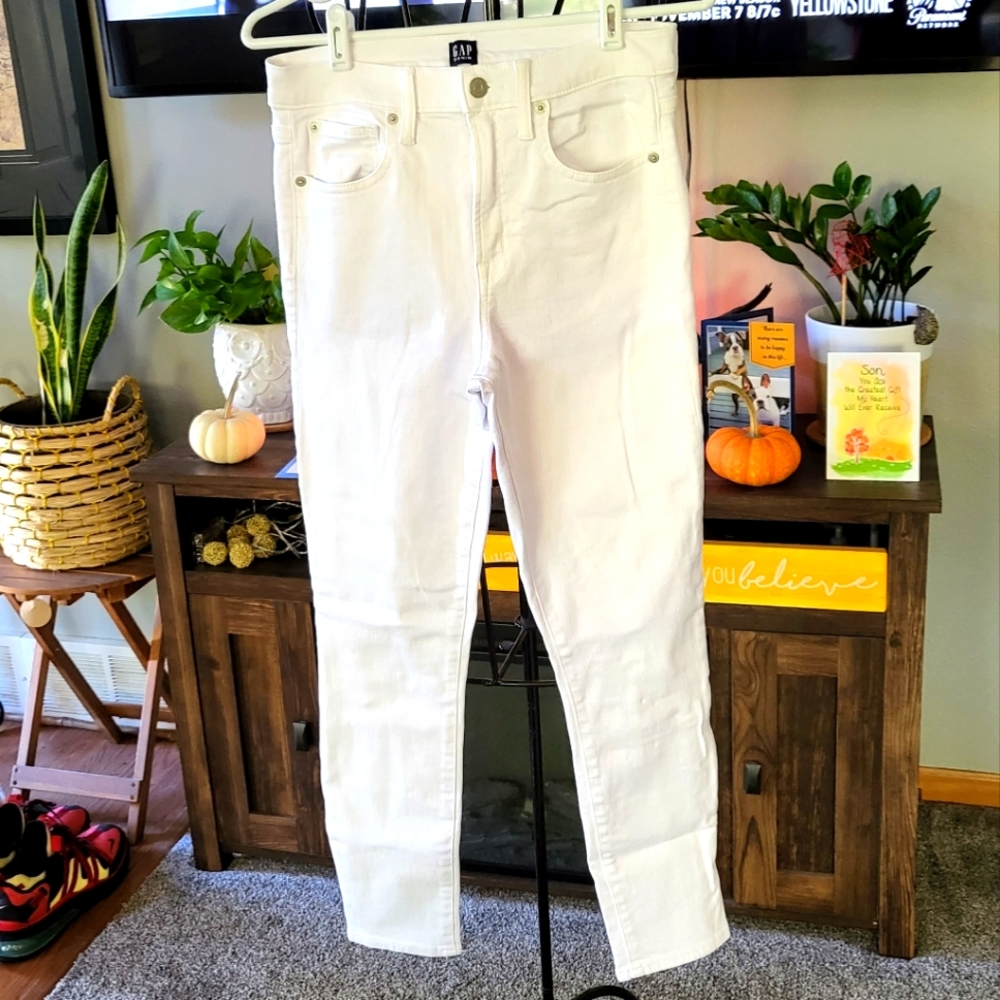 True Skinny by Gap